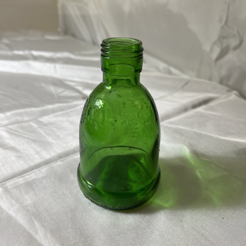 Vtg WINE WORLD 1976 Green Glass Bottle 6.3 fl. oz. Grape Wine Decor Mini Bottle