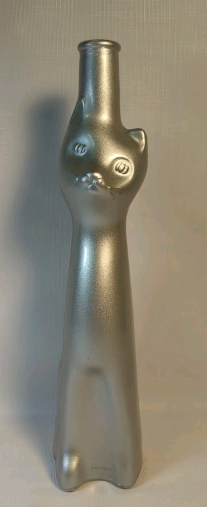 Happy Cat Vase Silver 2015 Mosel Riesling Germany Empty Wine Bottle