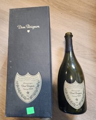 Empty Vintage 2009 Dom Perignon Champagne Bottle & Box Moet et Chandon a Epernay