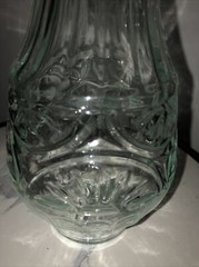 BOTTLE: clear glass, MOGEN DAVID Concord 1979 Wine Decanter w/stopper EMPTY, VTG