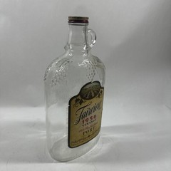 Vintage Fairview Wine Co. of Maine Clear Pressed Glass 1/2 Gallon Jug With Label