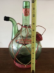 VTG Italy Maggio Red Wine Decanter Basket Green Glass Bottle Ice Chamber 1950s