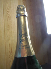 D9 PERRIER JOUET EPERNEY 1988 CHAMPAGNE DUMMY DISPLAY BOTTLE SEALED EMPTY 6 LT.