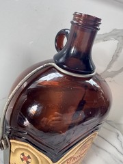 Vintage Brown Jug Christian Brothers California Wine 1 Gallon Bottle Metal Stand