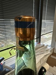 VTG 1966 CHIANTI ITALIAN GREEN GLASS WINE BOTTLE, 22&Prime; H, GIUNTI, ORIGINAL STKRS