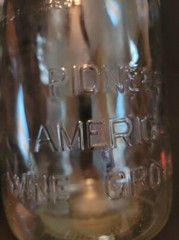Antique Garrett & Co. American Wine Glass Bottle w/ Eagle Shield Logo 1 Gallon