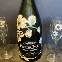 1.5L 1995 Perrier Jouet Brut Fleur de Champagne Empty Bottle W/ 4 Glasses