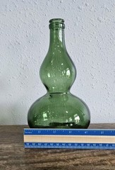 Unique Wine Bottle Green Smooth Hourglass Shaped Rose Bela 8&Prime;