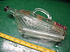 CANADIAN LONDON ONTARIO RED DINNER WINE BASKET BOTTLE 11.5 » w/ ALL LABELS NM
