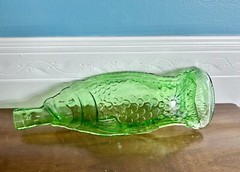 Vintage Green Glass Fish Bottle Pressed bowl dish candy trinkets 12&Prime;