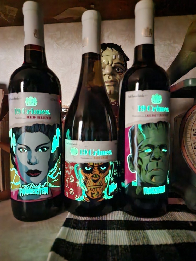 Glows Dark 3 Universal Monster Empty Bottles Frankenstein Bride Mummy 19 Crimes
