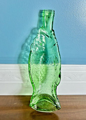 Vintage Green Glass Fish Bottle Pressed bowl dish candy trinkets 12&Prime;