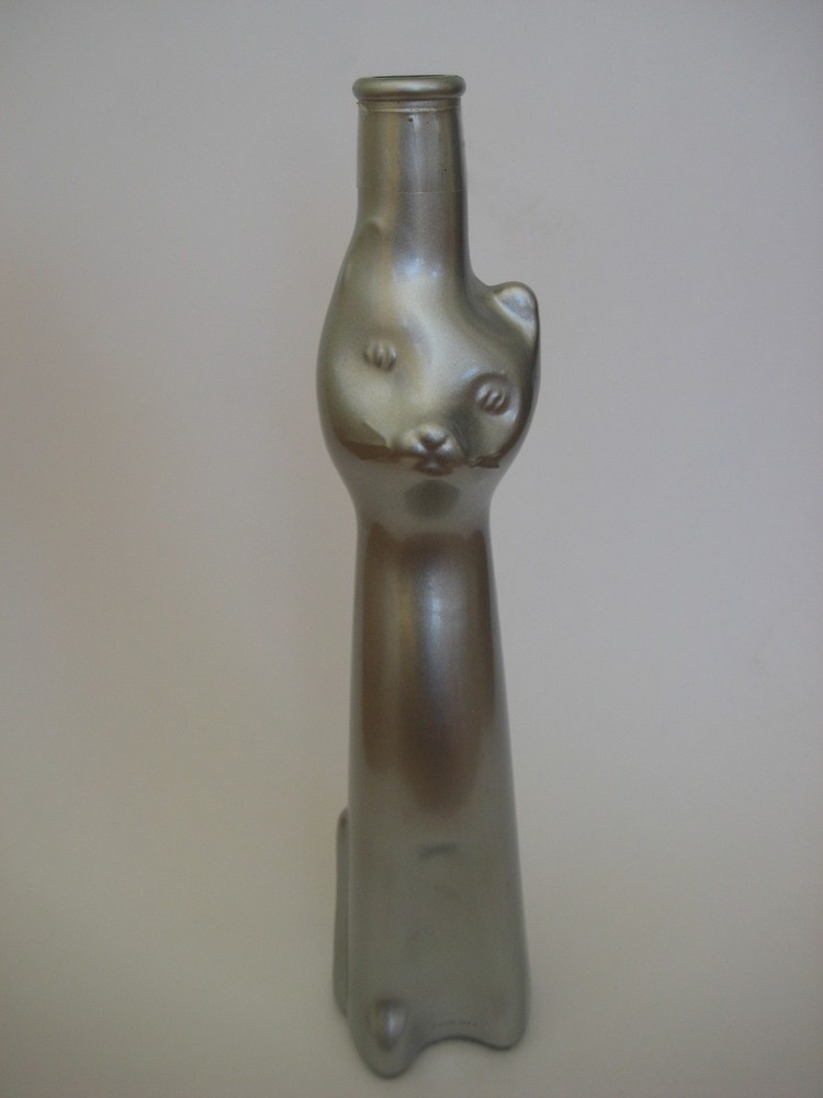 Happy Cat Figural METALLIC SILVER BOTTLE Mosel Riesling wine vase kitten 2015