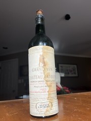 1953 GRAND VIN DE CHATEAU LATOUR VINTAGE EMPTY BOTTLE WITH CORK