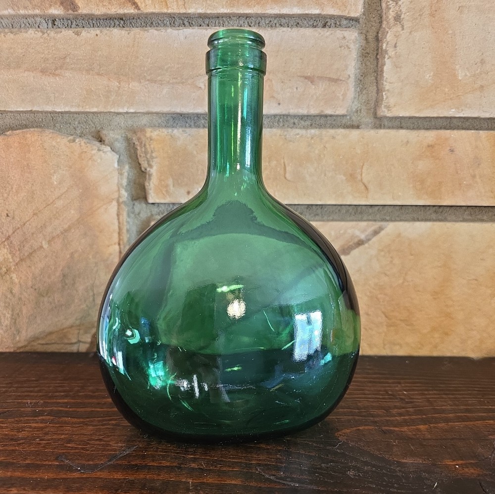 Vintage Emerald Green Glass Flask Style Wine Bottle 8.5&Prime; Tall