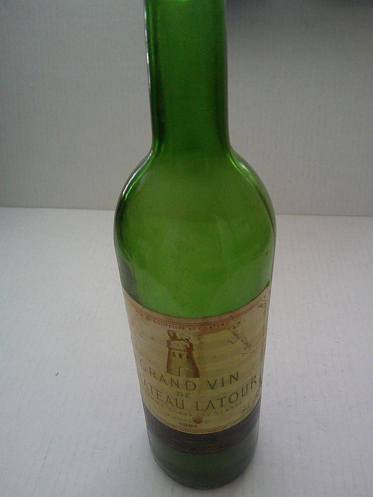Vtg 1981 Grand Vin De Chateau Latour Empty WINE BOTTLE France