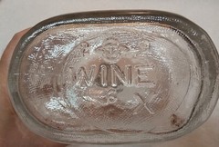 NICE! Vintage One Half Gallon Owens-Illinois Clear Glass Wine Embossed Exc Cond!