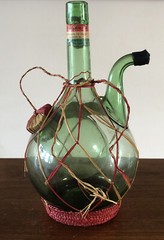 VTG Italy Maggio Red Wine Decanter Basket Green Glass Bottle Ice Chamber 1950s