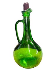 Vintage Wine World 1976 Green Glass Decanter Bottle 1.5 Litre Long Neck Handle
