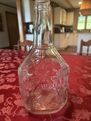 Vintage-57-Manischewitz Clear Half Gallon Wine Bottle,New York,USA(empty)(JU12A)