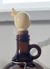 Vintage Brown Jug Christian Brothers California Wine 1 Gallon Bottle Metal Stand