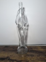 Vintage Shark Bottle Made in Italy 750 ml 15&Prime; 1979 No Chips Wine Clear Decanter