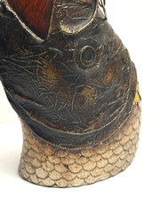 Vtg Spanish Style Porron Wine Decanter w/Fish Display Art 15&Prime;x10&Prime;x4&Prime; Faux Wood