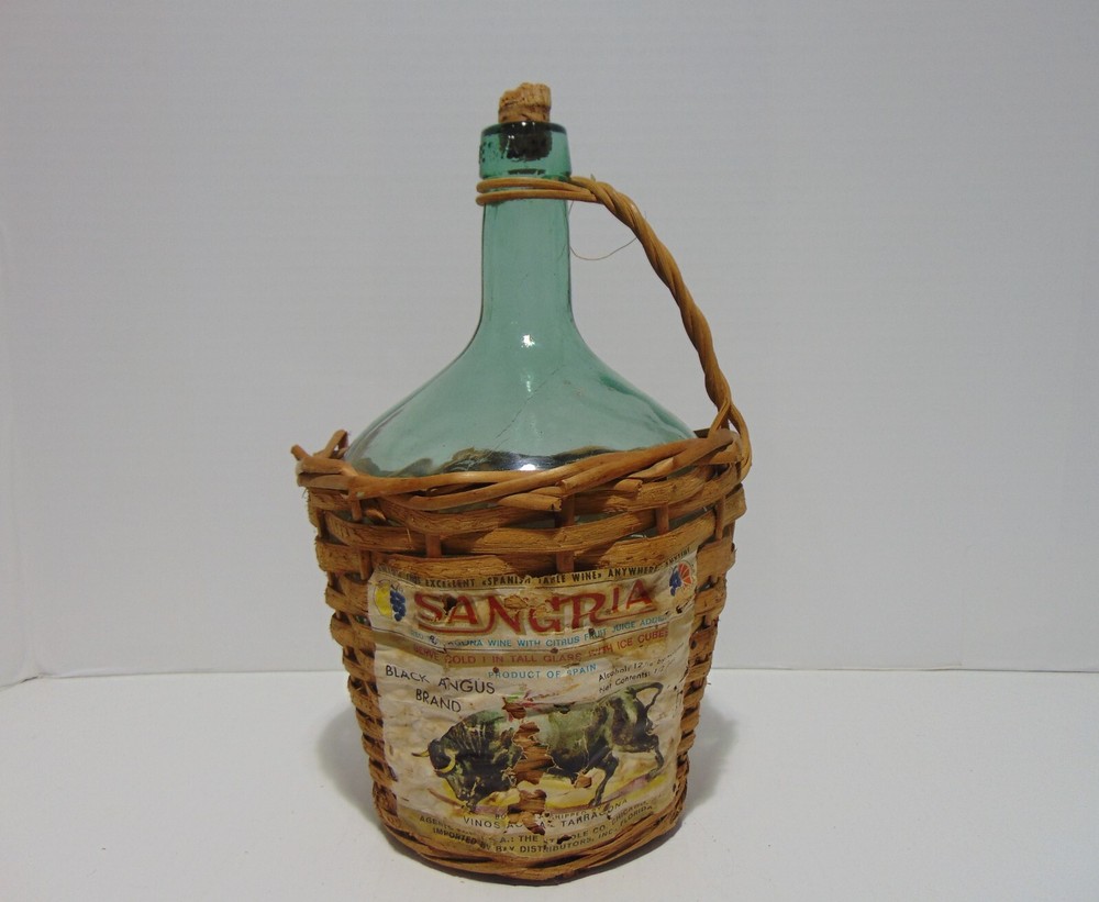 Sangria Black Angus Green Glass Bottle In Woven Basket 1/2 Gal Empty