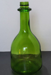 Vintage USA Green Glass 1/2 Gallon Bottle Decanter #810 No lid