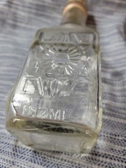 Vintage Manischewitz Wine 2/5 Pint Bottle Clear Square Glass with Cap