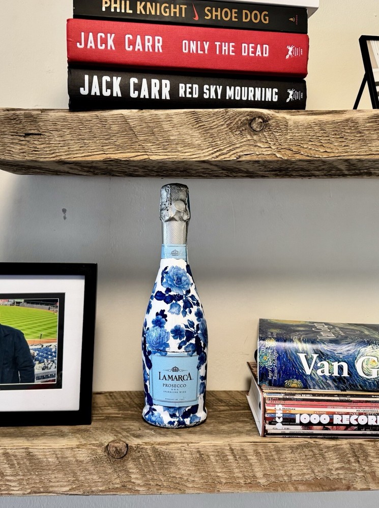 Custom Blue Floral Prosecco Bottle – 350 ml