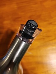 Ozark Trail stainless steel wine bottle Screw cap, never used Silver & Black
