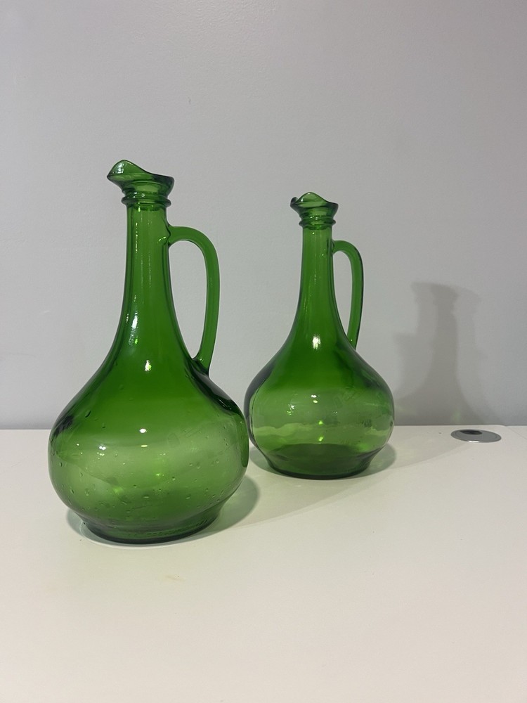 2 Vintage 1976 Wine World Green Glass Decanters 1.5L W-1044 Carafes Pitcher !
