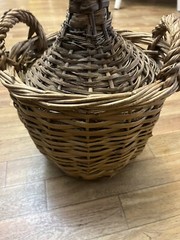 BEAUTIFUL Vintage Barcelona V.B.S.A. Wine Jug Wrapped In Wicker 14” Tall X 9”