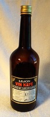Vintage, Lejon Vin Kafe Grape Wine, Brown Glass Bottle with Cap, 4/5 QT, Empty
