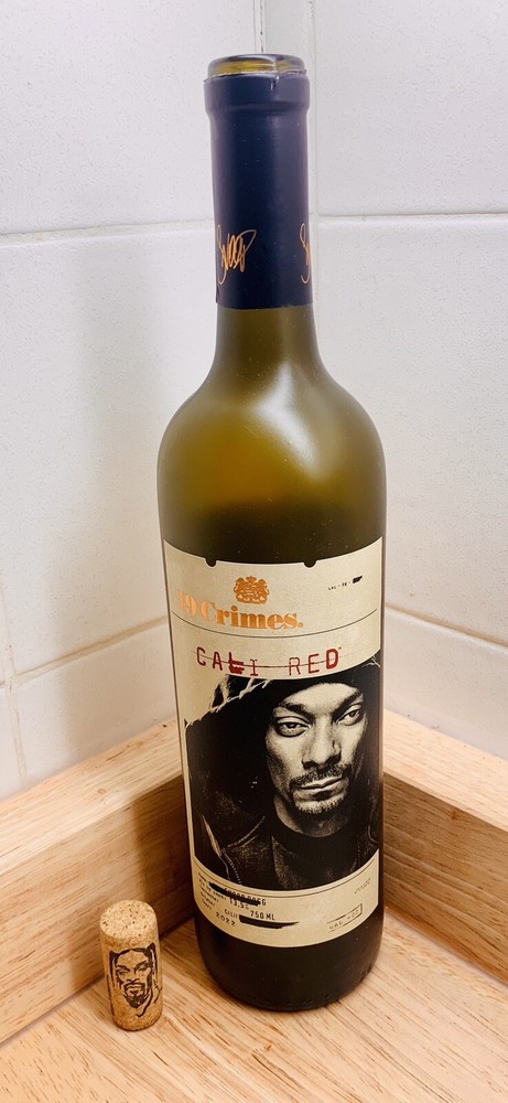 Empty 19 Crimes Cali Red Snoop Dogg Wine Bottle Talking Label With Cork!