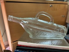 London Winery Wine Bottle/Basket with Handle/Original Screw-on Lid