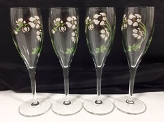 1988 Perrier Jouet Belle Epoque 4 Champagne Flutes & Floral EMPTY Bottle Vtg Box