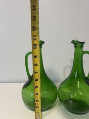 2 Vintage 1976 Wine World Green Glass Decanters 1.5L W-1044 Carafes Pitcher !