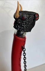 VTG RED WINE BOTTLE-Botella Torcida Sangria Bulls Head & Bull Fighter W/Chain
