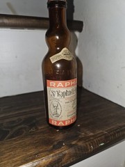 8&Prime; 1940&rsquo;s ST RAPHAEL Red APERITIF FRENCH WINE BOTTLE ST RAPHAËL APERITIF RARE