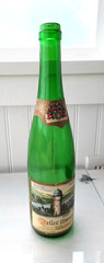 Vintage 1969 Zeller Schwarze Katz Green Wine Bottle w/ Black Cat Label – EMPTY