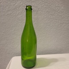 Vintage Green Glass Wine Bottle Has Seam 705 & 251 With « S » In An Oval 24 Ozs.