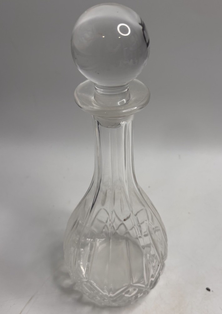 Clear Leaded Cut Crystal Diamond Pattern Decanter & Stopper
