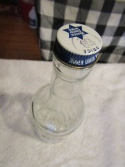 Vintage Mogen David Pint Blackberry Wine Glass Bottle Kosher Passover Star David