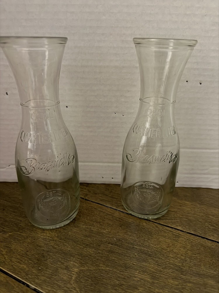 Pair Of Braswell&rsquo;s Carafes .25 Liter With Insignia Clear Glass 1/2 Bottle Server