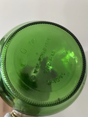 Vintage Wine World 1976 Green Glass Decanter Bottle 1.5 Litre Long Neck Handle