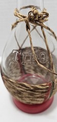 TIPO Glass Wine Bottle Wicker Straw Raffia W/red Plastic Base