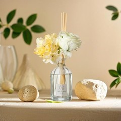 Reed Diffuser Set, Dried Flowers Diffuser 120Ml / 4.05 fl OZ Gift Box –