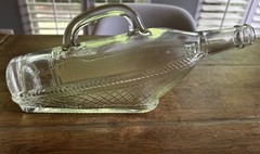 Vintage London Winery Ltd. 1966 Glass Decanter – « Bottle in a Basket » Handle